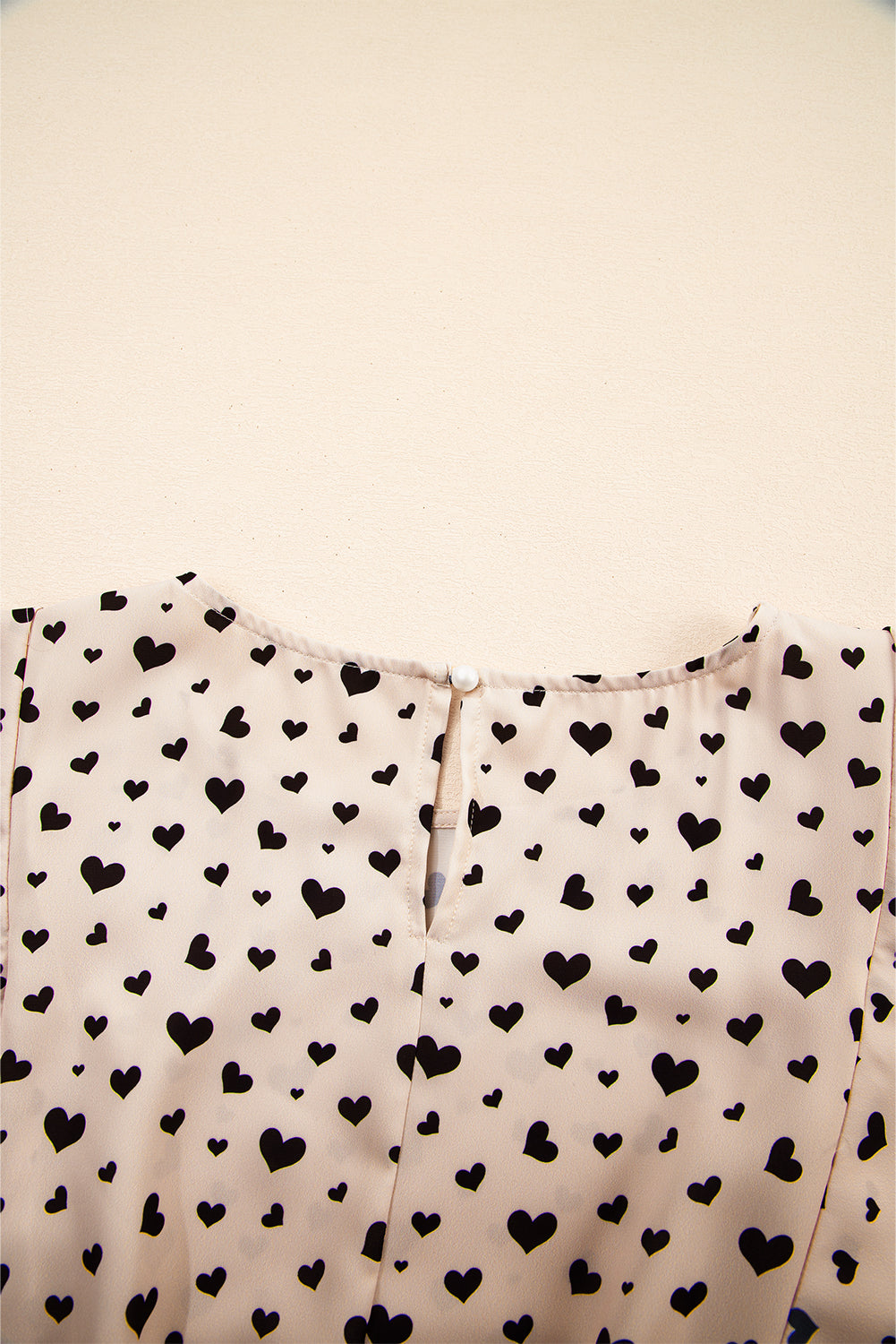 Khaki Heart Printed Flutter Sleeve Cinched Waist Tiered Ruffle Mini Dress