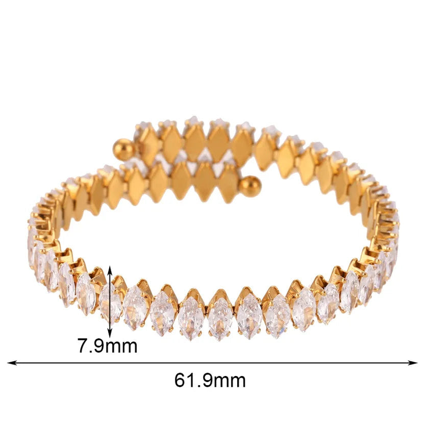 Classic Water Droplet Bracelet
