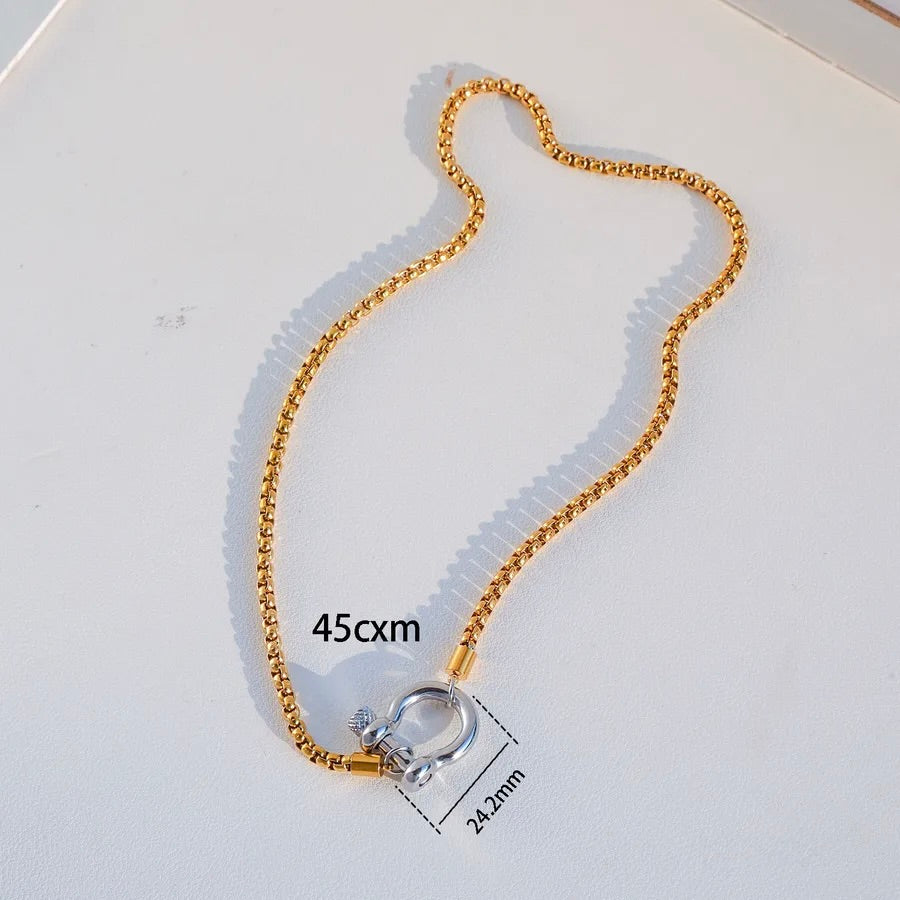 Wren Necklace