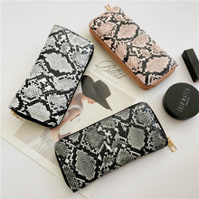 Load image into Gallery viewer, Snake Print Zipper Wallet
