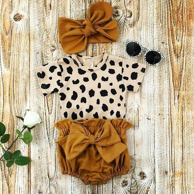 Short Sleeve Set With Bow