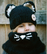 Load image into Gallery viewer, Knitted Hat &amp; Neck Warm Set
