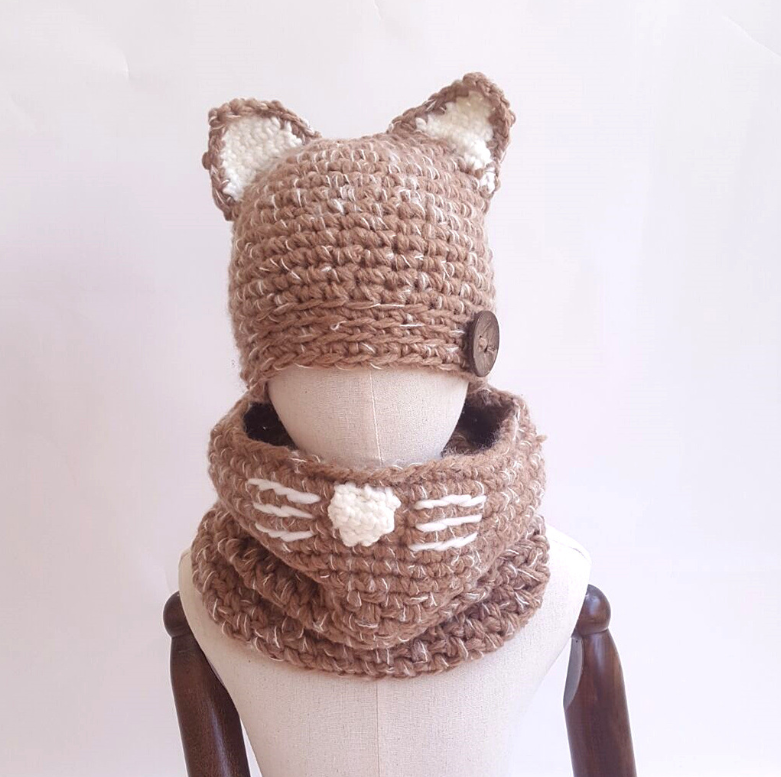 Knitted Hat & Neck Warm Set