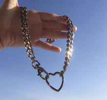 Load image into Gallery viewer, Heart-Shaped Necklace
